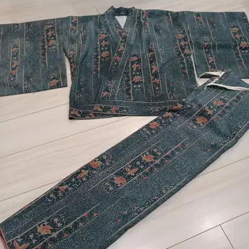 일본제! 줄무늬 나비 무늬 고급스러운 분리형 기모노