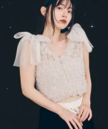 SNIDEL SNIDEL 튤 셔링 크롭 상의 IVR