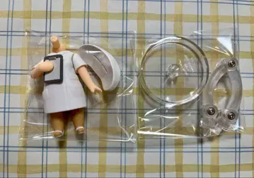 넨도로이드 모어 갈아입히기 클리닉 간호사복(화이트) & 카르테