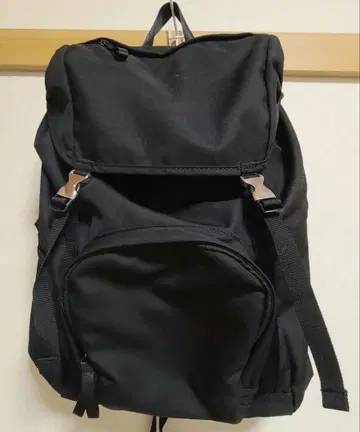 블랙 심플 백팩