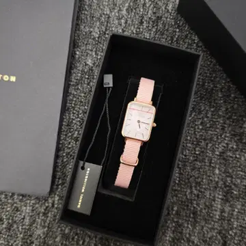 Daniel Wellington Quadro Coral 스퀘어 손목시계