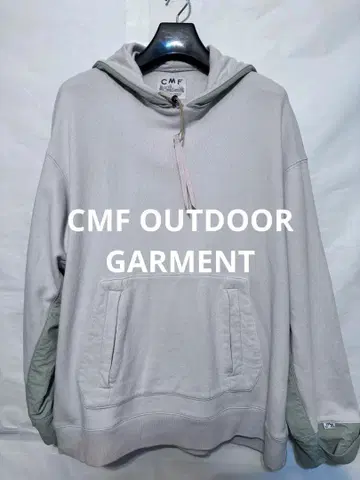 CMF OUTDOOR GARMENT 포켓 부착 절개 후드티