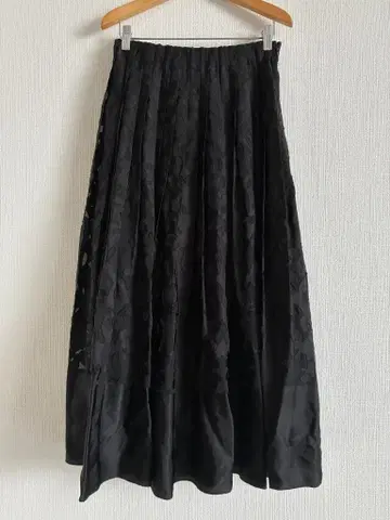 Mila Owen 미라 오웬 오팔지 플리츠 스커트 블랙 S