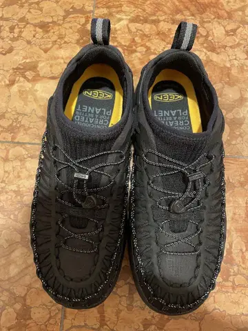 새상품급 KEEN 킨 UNEEK 유니크 블랙 27cm