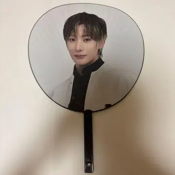 RIIZE 앤톤 부채