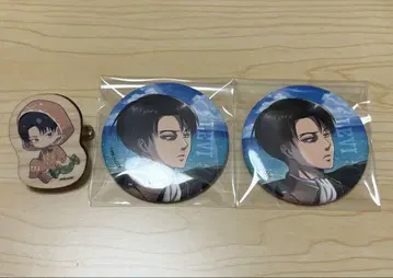 리바이 진격의 거인 가라오케 철인 나무 조각 배지