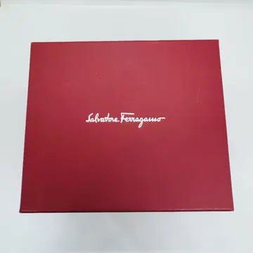 Ferragamo 페라가모 간치니 실버 다이얼 쿼츠 손목시계