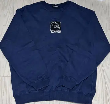XLARGE 트레이너