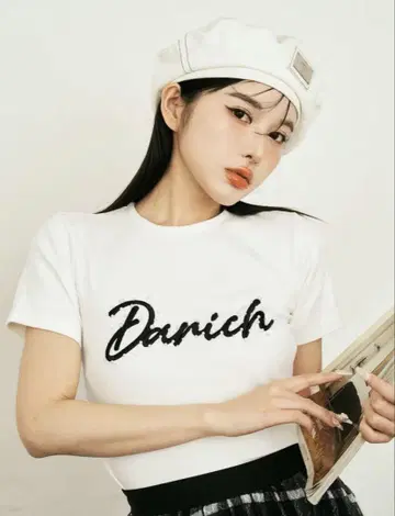 Darich 자수 펄 티셔츠 화이트 다리치 WHT