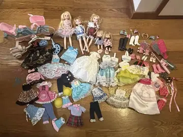 리카짱 인형과 의상 세트