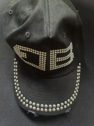 BEEDEN BD STUDS 데미지 CAP BLACK