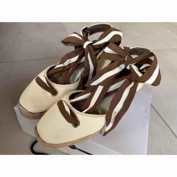 BALLY 리본 포함 에스파드리유 아이보리 및 브라운