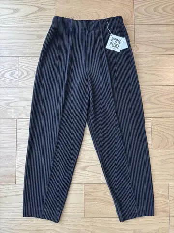옴므 플리세 팬츠 플리츠 ISSEY MIYAKE 블랙 1 새상품