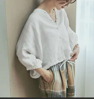 URBAN RESEARCH DOORS 린넨 드로스트 돌먼 블라우스