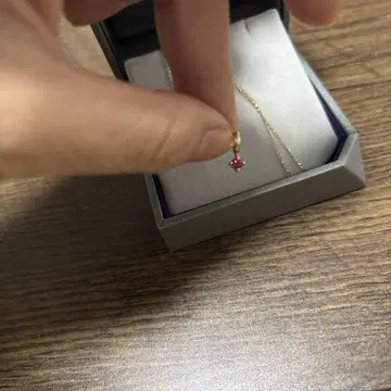 STAR JEWELRY 탈리스마닉 루비 목걸이