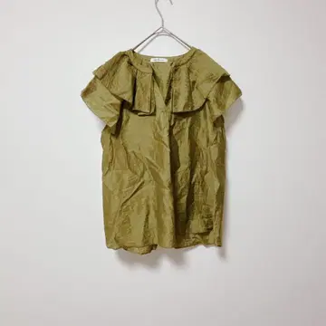 내추럴 꾸뛰르 [ F ] 블라우스/소매 프릴 깔끔 프렌치 슬리브