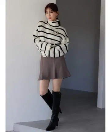 SNIDEL 스나이델 헴 플레어 스커트 숏 팬츠