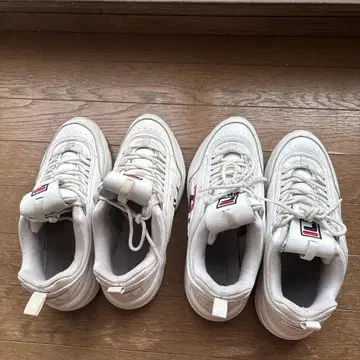 FILA 화이트 스니커즈 2세트
