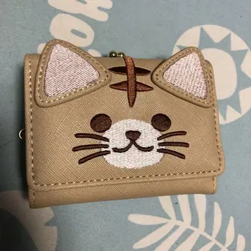 고양이 얼굴 자수 반지갑 베이지