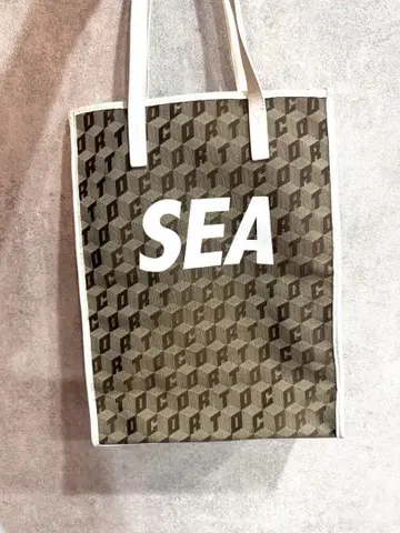 WIND AND SEA 토트백