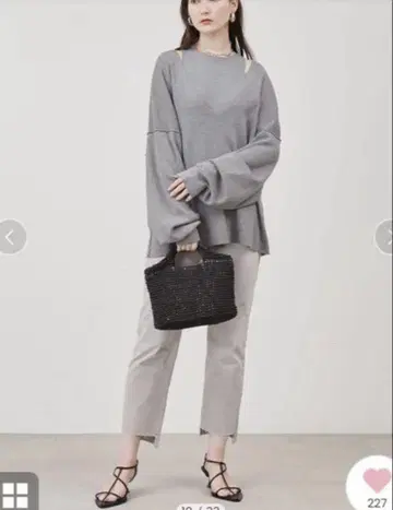 MilaOwen (미라 오웬) 밑단 단차 테이퍼드 데님 팬츠 사이즈 0