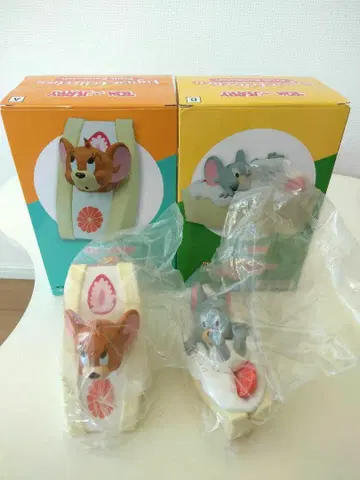 [새상품] 톰과 제리 피규어 컬렉션 후르츠 샌드