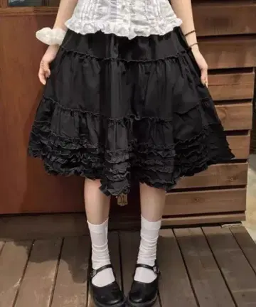 Achic 프릴 페티 스커트 블랙