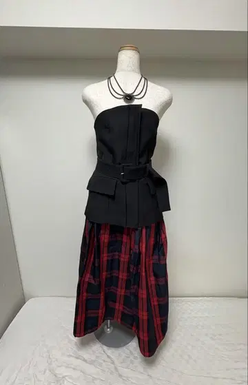 Deux amour 롱 플레어 스커트 체크 무늬 레드 x 네이비