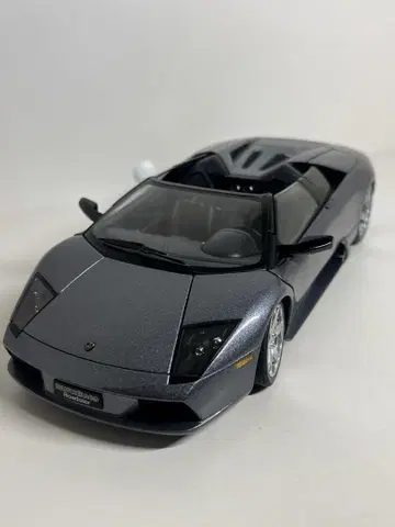 AUTOart 1/18 LAMBORGHINI MURCIELAGO