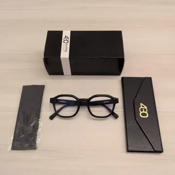 ANIECA x fourthirty 안경