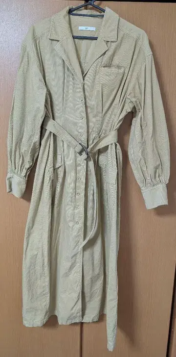 새상품급 베이지 트렌치코트 허리 벨트 포함