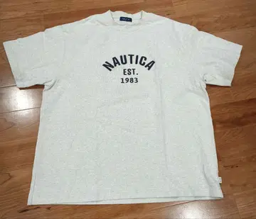 NAUTICA Felt 패치 아치 로고 노티카 티셔츠
