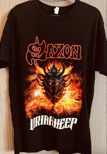 SAXON live T-Shirts size M 2024 Tour