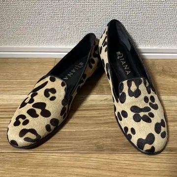 새상품급 DIANA 다이애나 송치 레오파드 플랫슈즈 22.5cm
