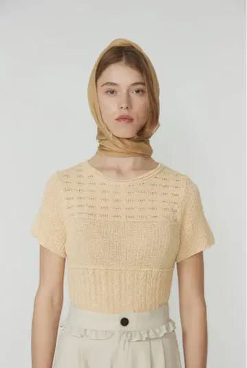 EAPHI SWITCHING FABRICK KNIT TOP