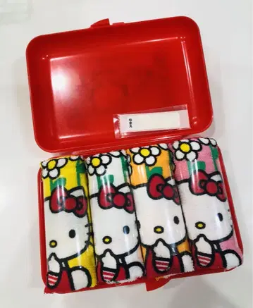 헤이세이 레트로 산리오 헬로키티 물수건 4종 케이스 포함