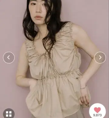 DRWCYS 슬리브리스 개더 리본 블라우스