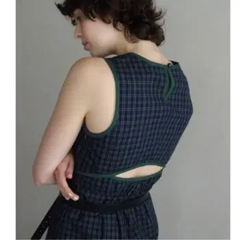 idem 이뎀 back cut check onepiece