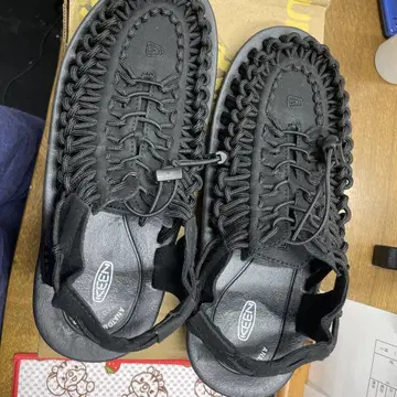 KEEN 24.5cm 인기 블랙 스포츠 샌들