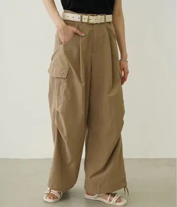 밀크페드 MILITARY WIDE LEG PANTS
