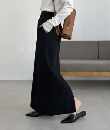 CAPRICIEUX LE'MAGE 맥시 I라인 스커트