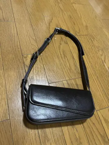 zara 숄더백 브라운