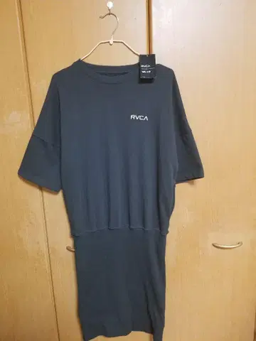RVCA 원피스 스웨트 타이트 미사용 새 상품 택 포함