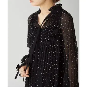 24AW L'UNE/륀느 도트 블라우스