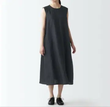 무인양품 프렌치 린넨 워싱 슬리브리스 원피스 블랙 M-L