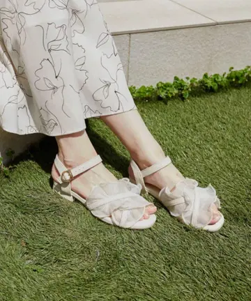 마제스틱 레곤 시어 프릴 샌들 아이보리 S