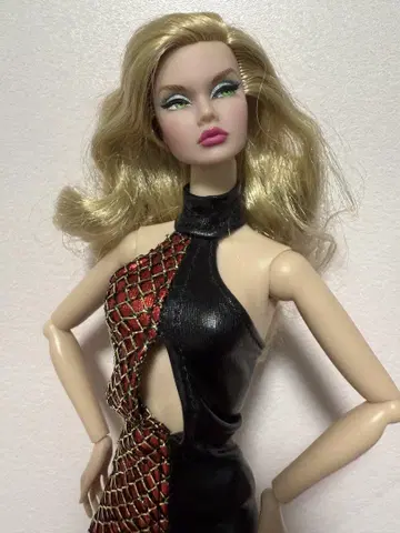 poppy parker