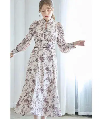 tocco closet 리본 달린 스탠드 칼라 클래시컬 플라워 원피스
