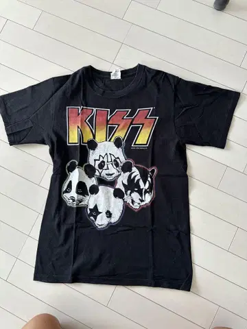 KISS 팬더 디자인 티셔츠 S 블랙