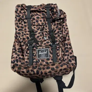 Herschel 레오파드 무늬 백팩